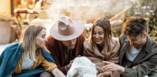 iStock-1323613645-cane-sociale-educazione-luoghi-pubblici