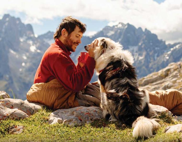 iStock-1594920294-cane-con-trekking